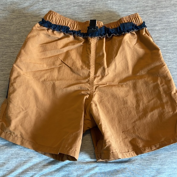 Boys Patagonia shorts - Picture 4 of 5